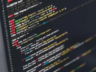 Código en la pantalla de un editor